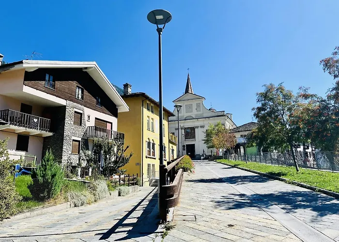 Guesthost - Casa Di Marco - Lovely Mountain Flat * La Salle